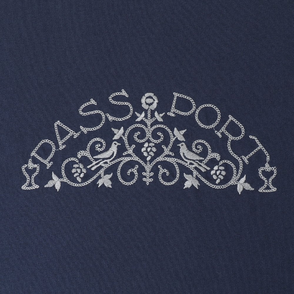 Vineyard Birds Tee - Navy