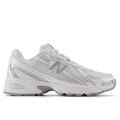 U740 - White/Silver