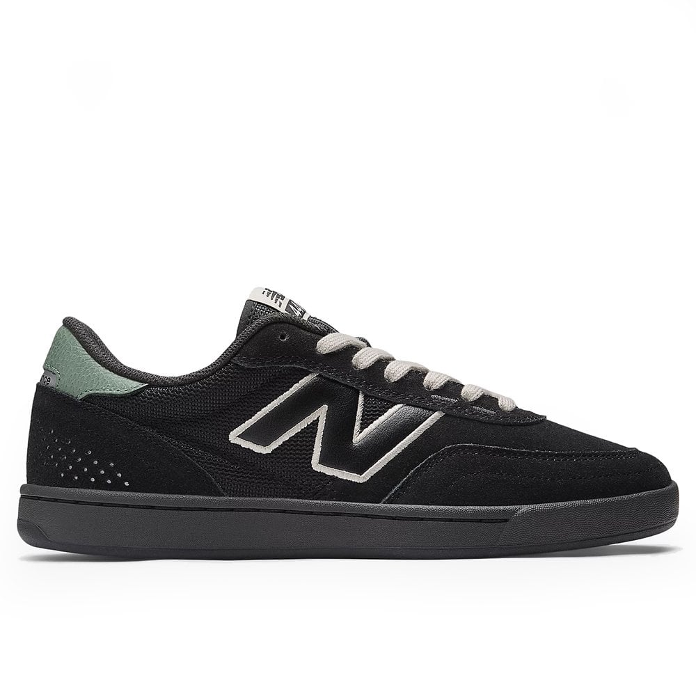 NM440 V2 - Blk/Blk/Wht