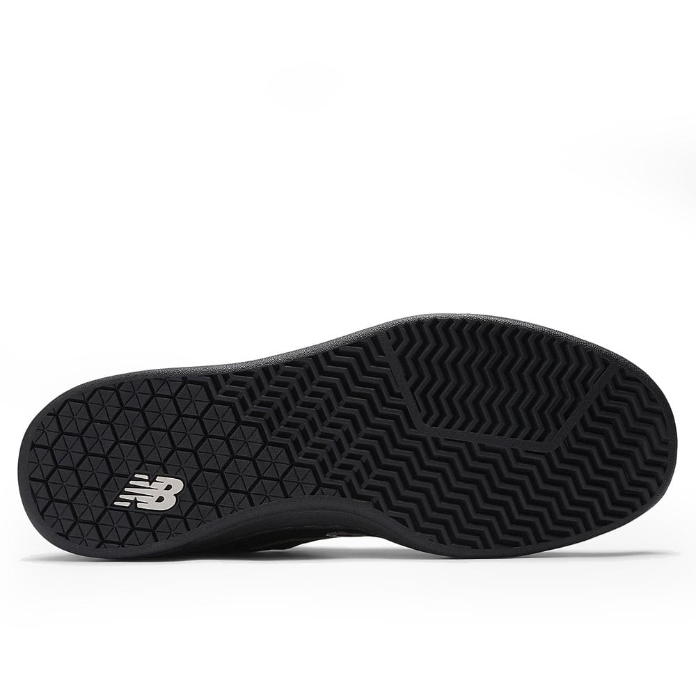 NM440 V2 - Blk/Blk/Wht