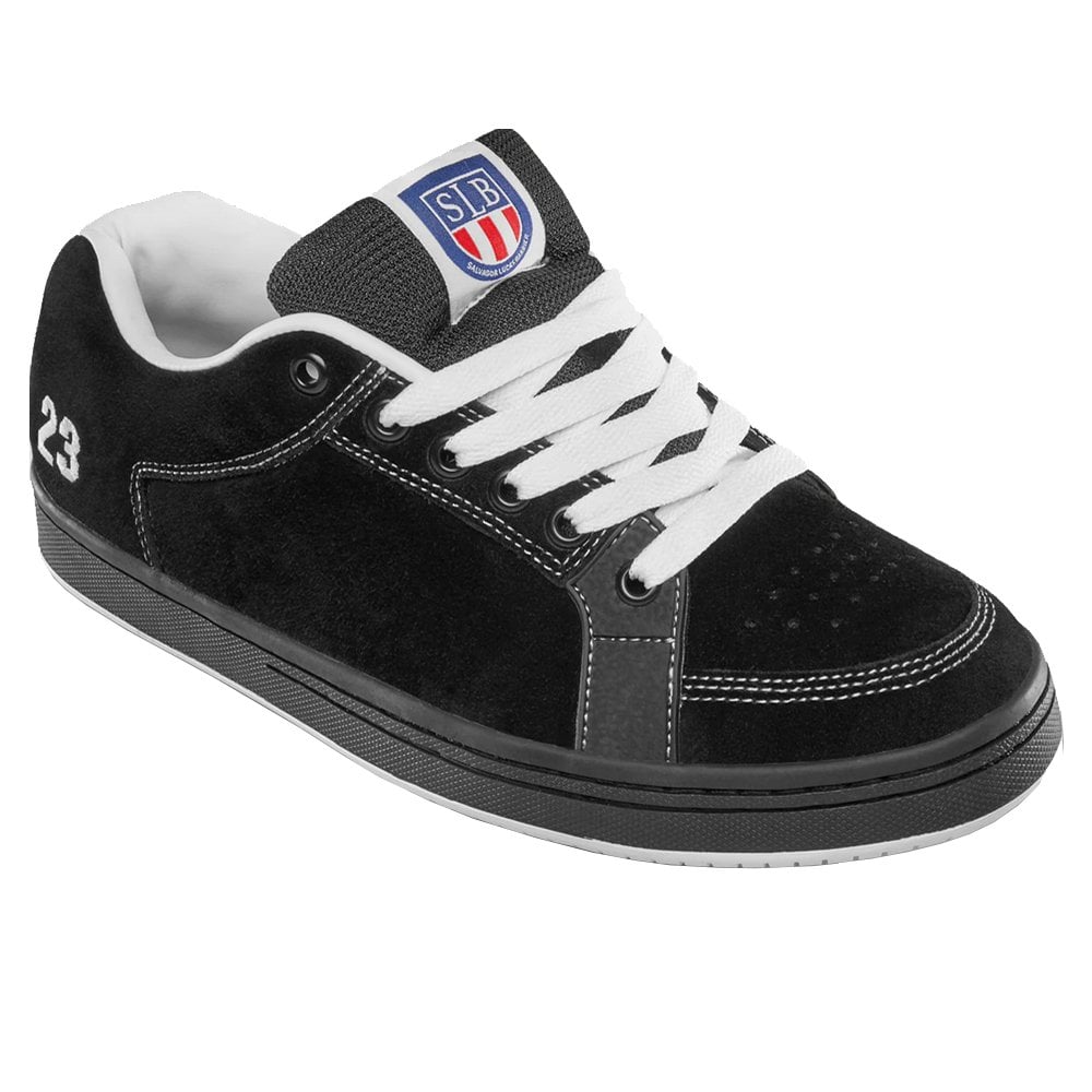 SAL 23 - Black/White