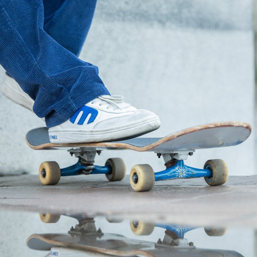 Locut - White/Blue