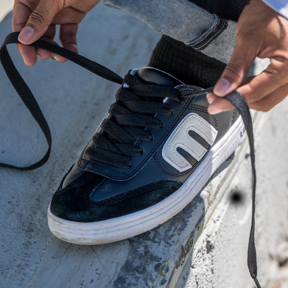 Locut - Blk/Wht/Wht