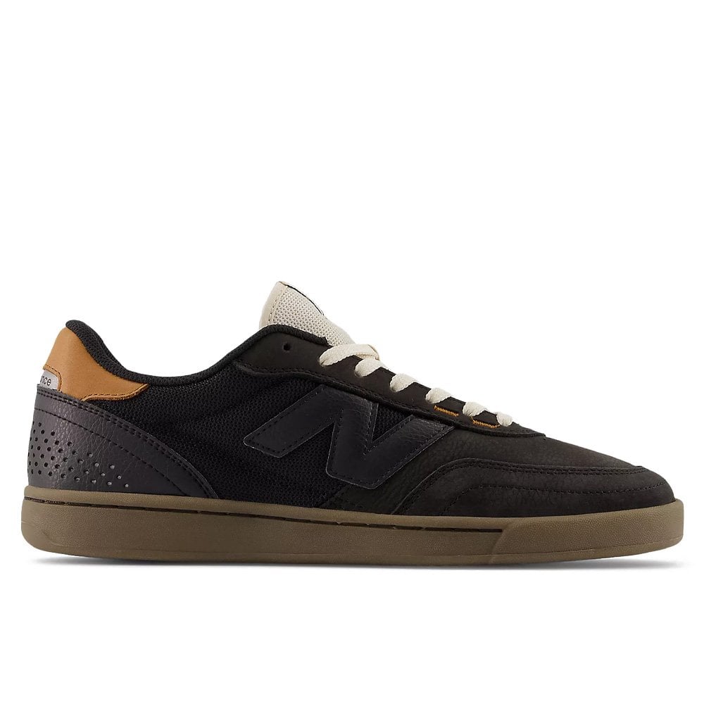 NM440 V2 - Black/Gum