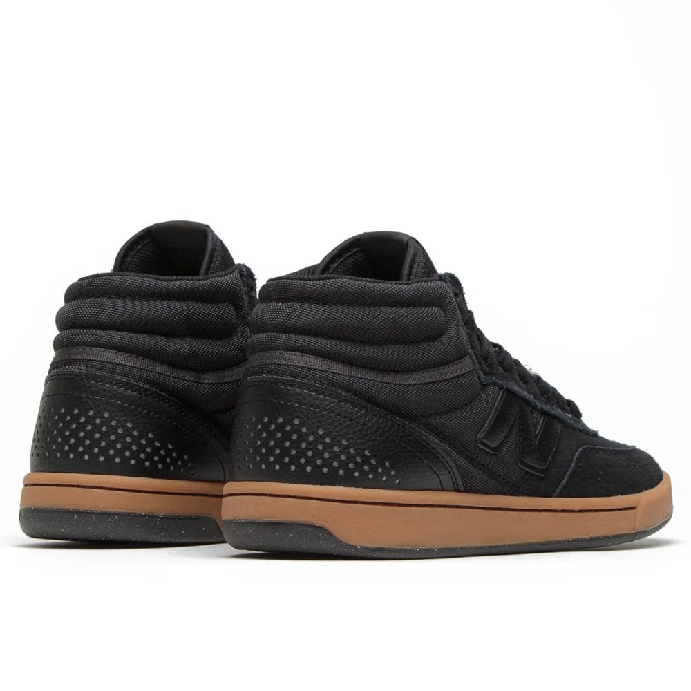 NM440 v2 - Blk/Gum