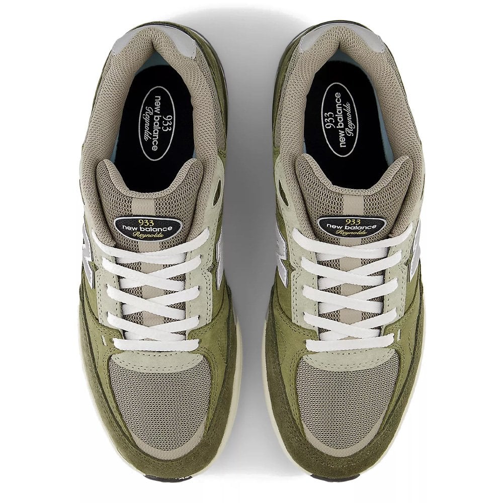 NM933 'Andrew Reynolds' - Olivine
