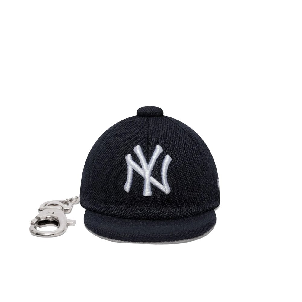 Mini Cap Keychain - Ney Yan