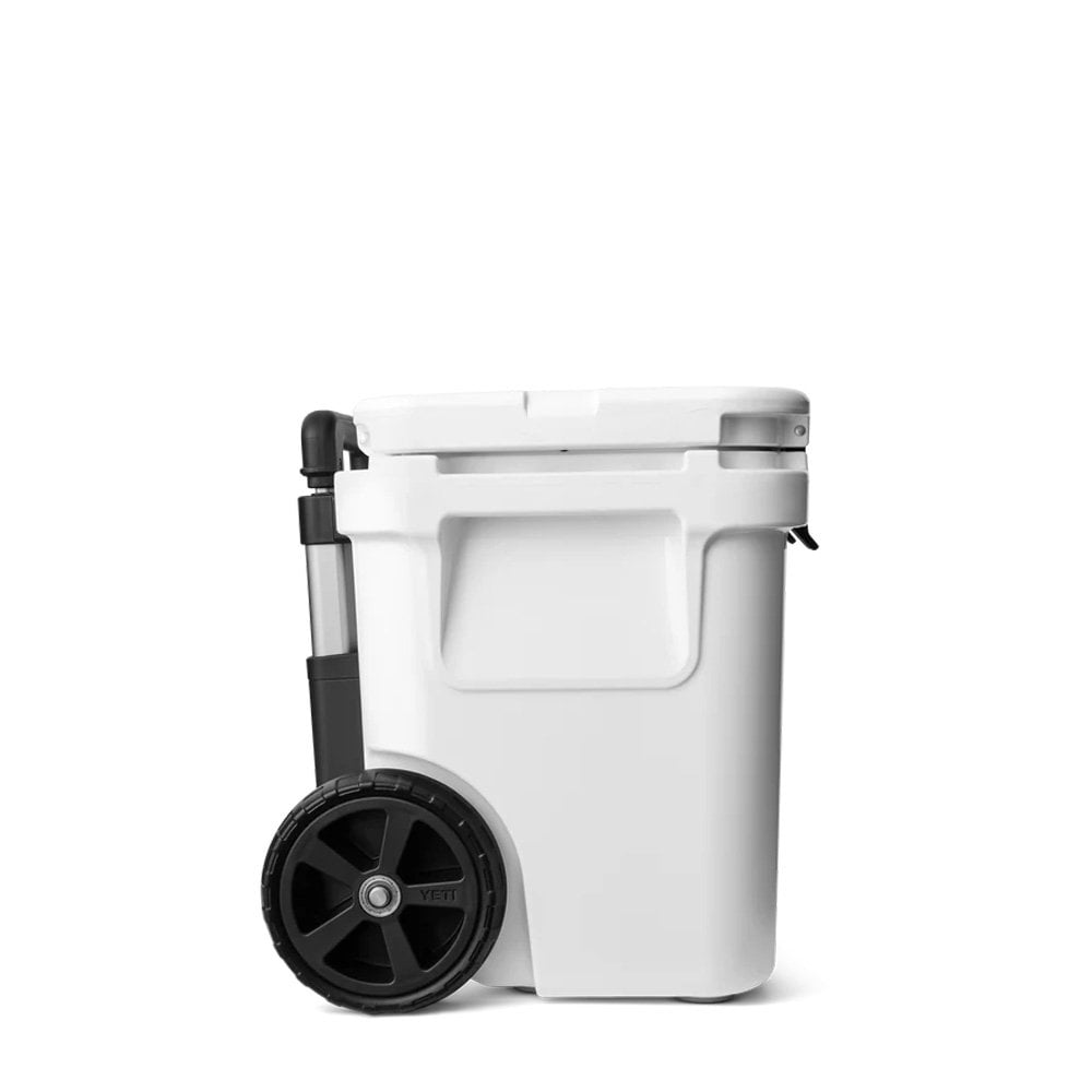 Roadie 32 Wheeled Cool Box - White