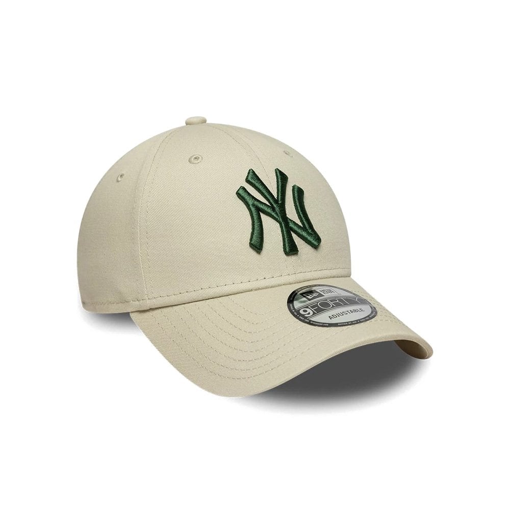 New York Yankees MLB League Essential 9FORTY Adjustable Cap - Ny Beige/Grn