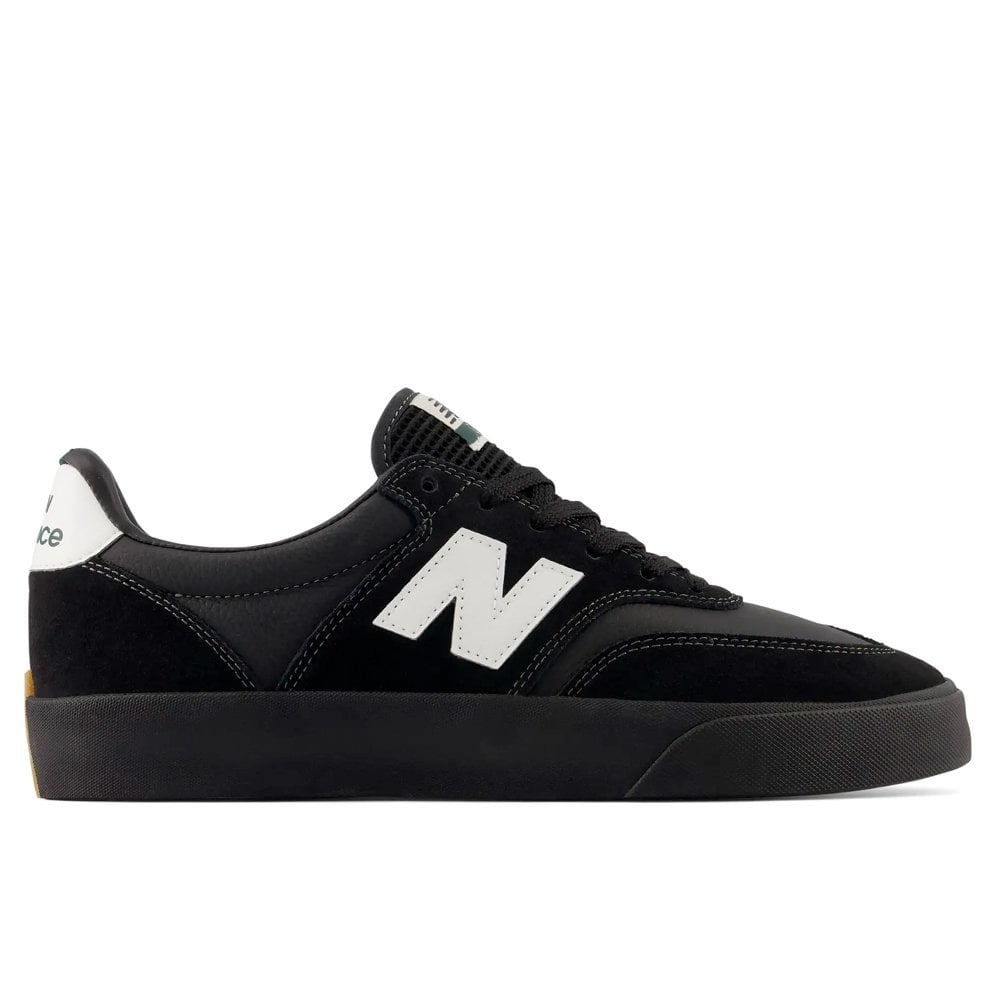 UN340 - Black/White
